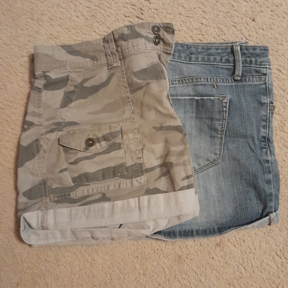 2 pair of short